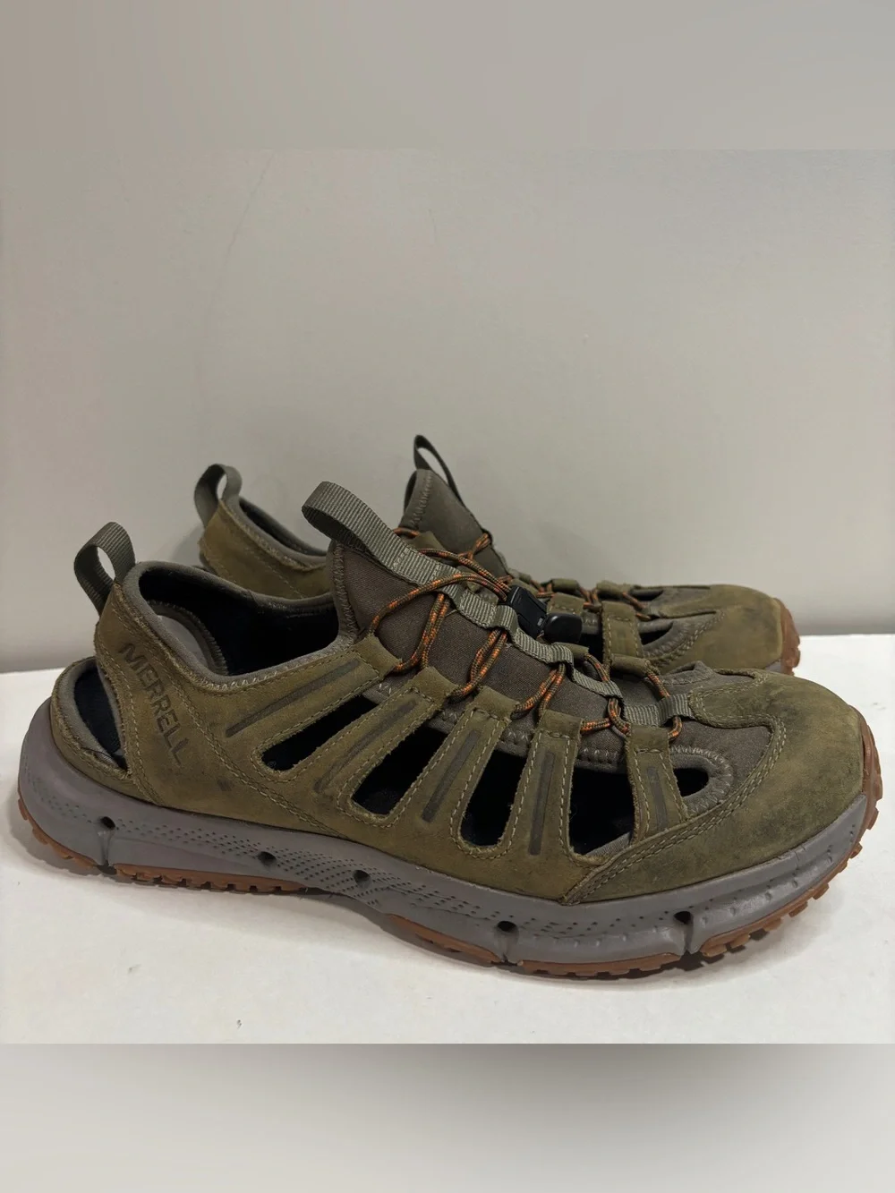 MERRELL Hydrotrekker Water Sandal Men’s 9 Seal Brown Distressed Leather Hiking